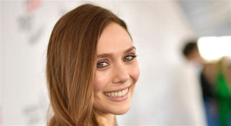 Elizabeth Olsen Reveals Why She Went Naked On Camera,。